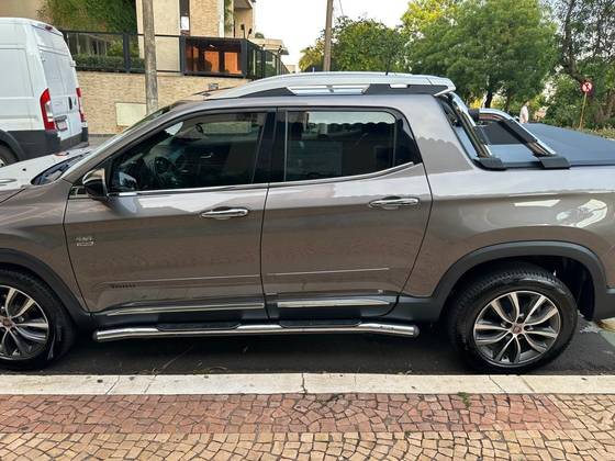 FIAT TORO 2.0 16V TURBO DIESEL VOLCANO 4WD AT9
